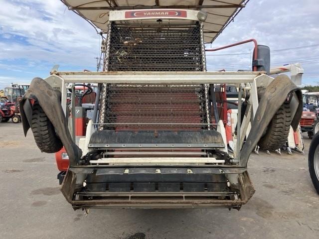 玉葱収穫機 TP1200 写真５