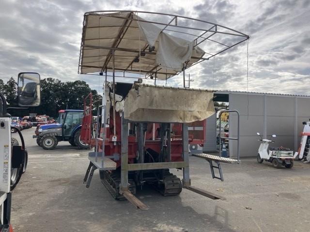 玉葱収穫機 TP1200 写真３