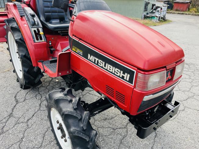 トラクター MT205 写真３