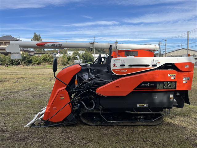 コンバイン AR326① 写真４