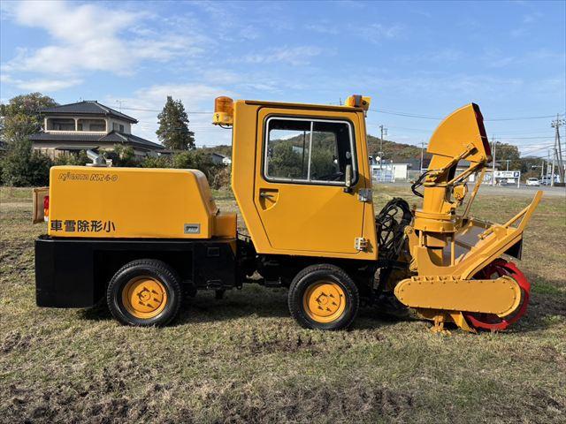 除雪車 NR40 写真２