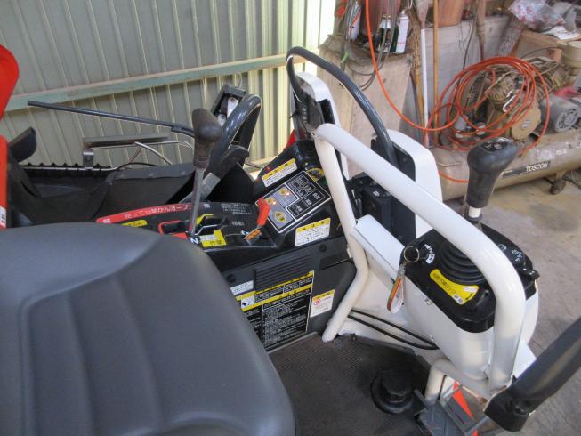 コンバイン ER213-SPW 写真７