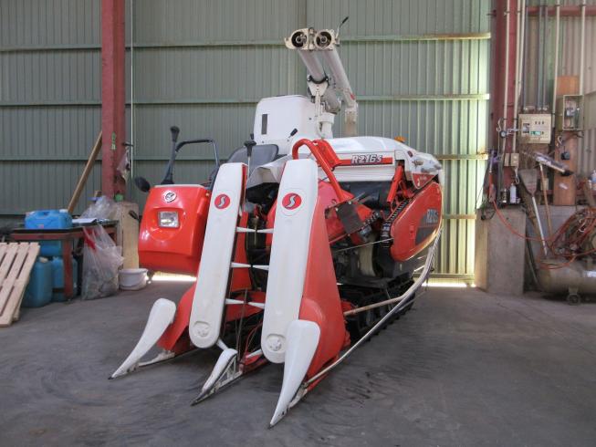 コンバイン R216S-DLW 写真２