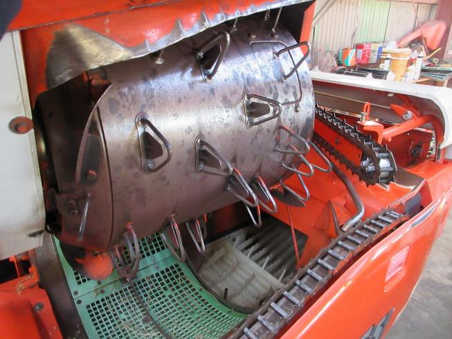 コンバイン R216S-DLW 写真９