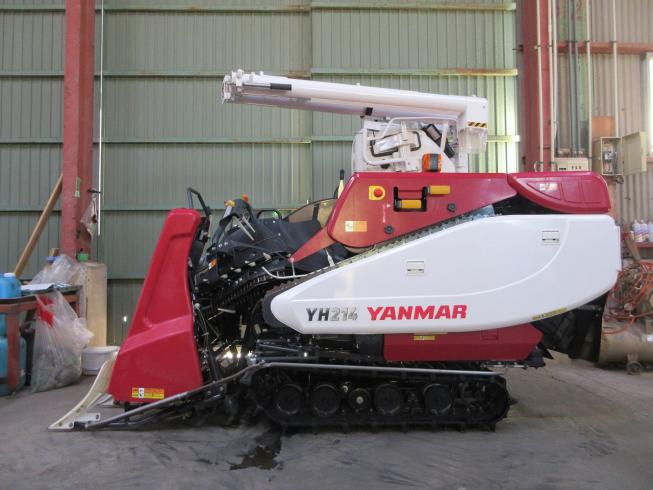 コンバイン YH214 写真４