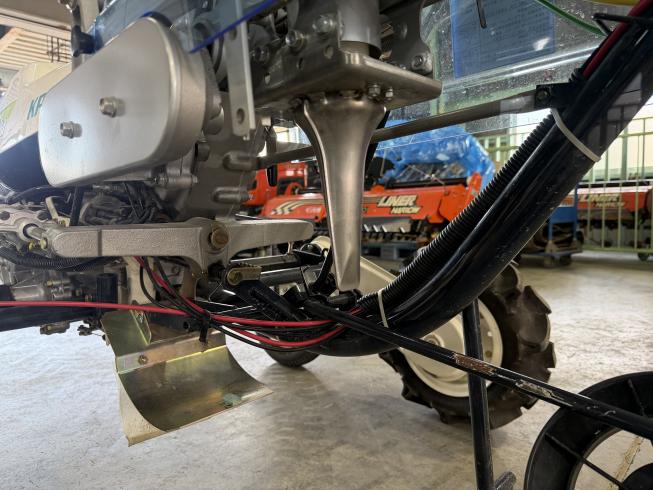 半自動移植機 KP1E-120WL 写真５