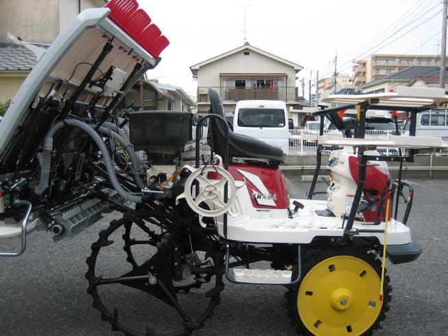 田植機 YR4SA RZF 写真３