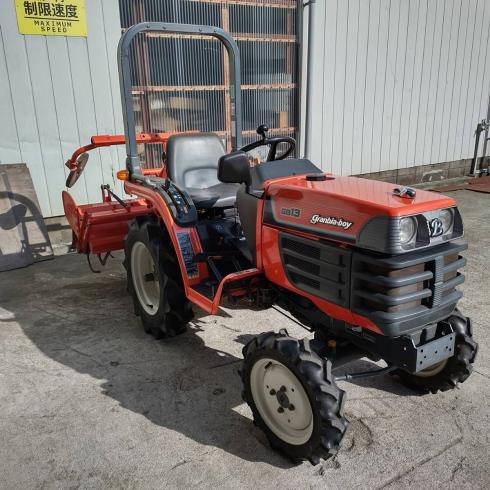 トラクター GB13 写真２