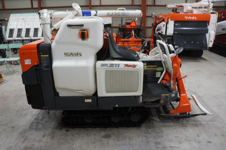 コンバイン ER211 写真５