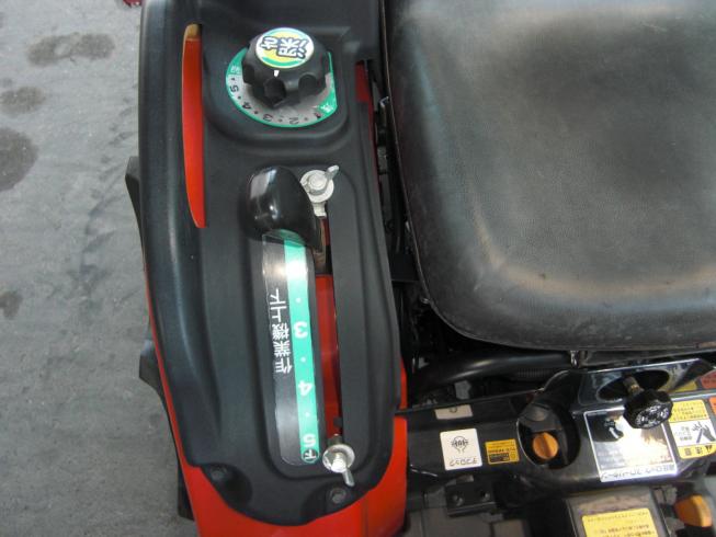 トラクター GK-14VUS2E　小型フル装備！ 写真４