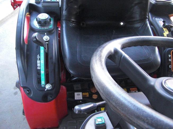 トラクター GK-14VUS2S　小型フル装備！ 写真４