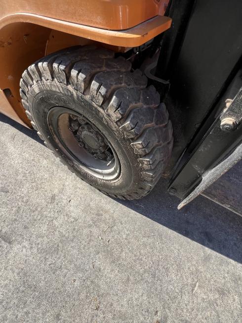 フォークリフト 7GF20 写真５