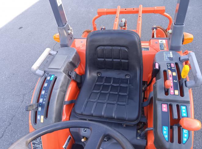 トラクター GB13 写真２