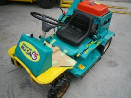 筑水キャニコム 草刈機 写真