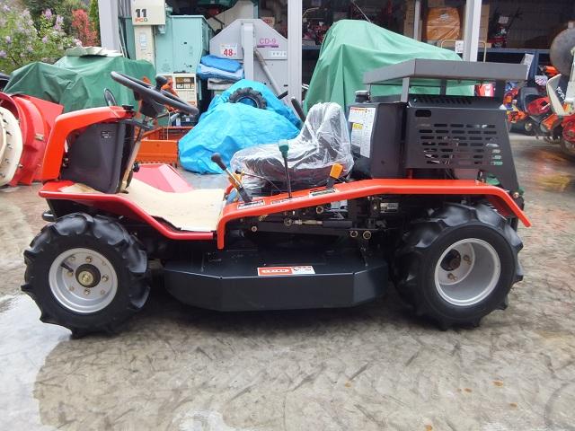 乗用モア CM211 写真2