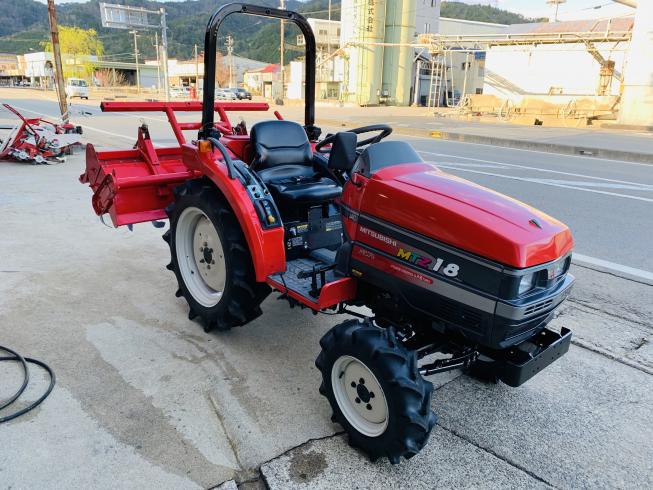 トラクター MTZ18 写真2