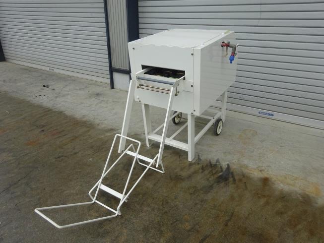 育苗箱洗浄機 HNW-300 写真8