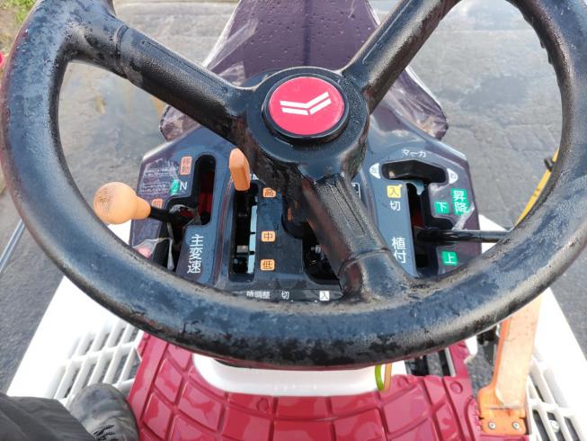 田植機 YR6J U-Z 写真3