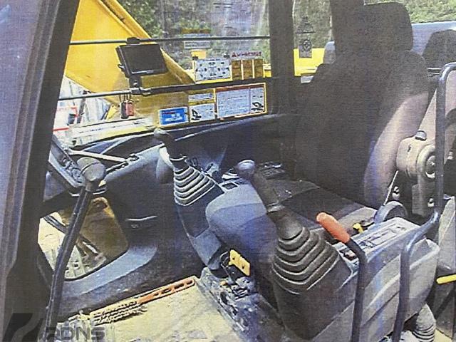 バックホー HD512LC-6 写真2