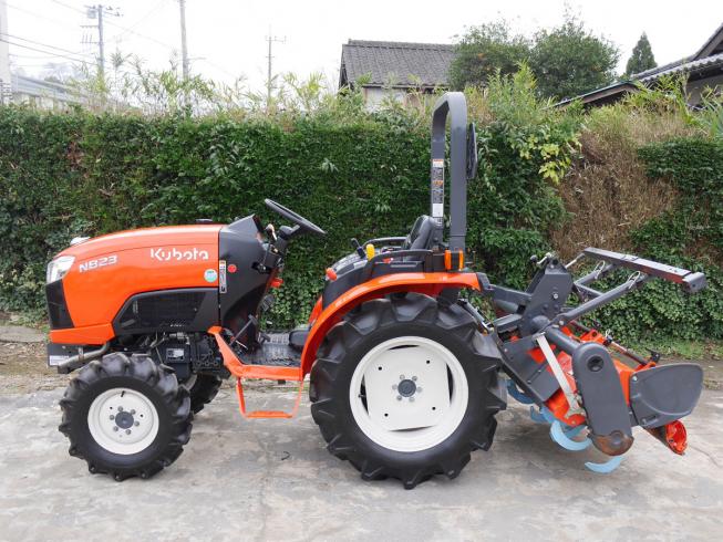 トラクター NB23 写真2
