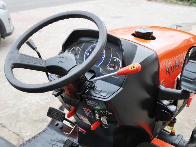 トラクター NB23 写真5