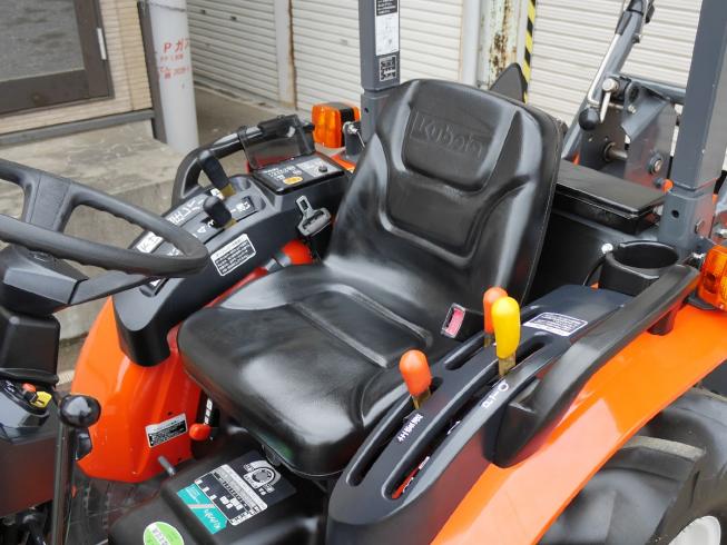 トラクター NB23 写真6