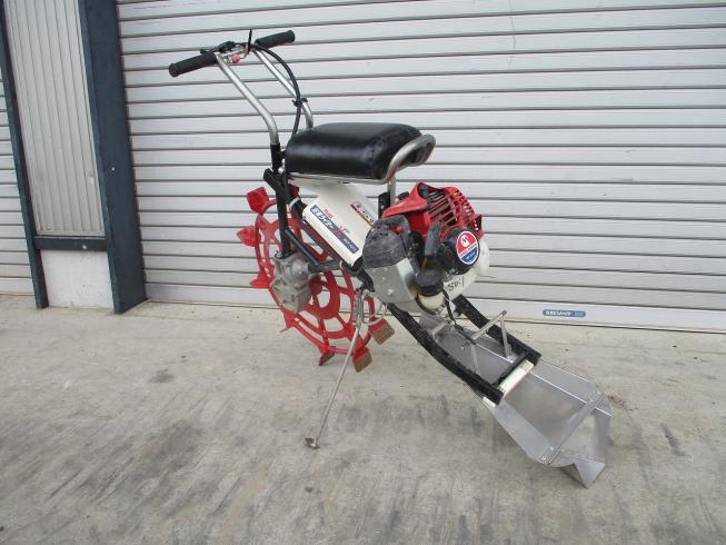 乗用式溝切機  MKF-A415 写真4