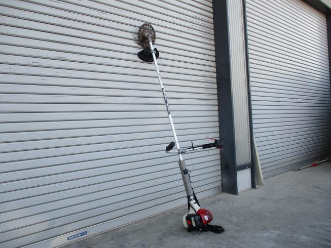 草刈機 BCZ220EZ 写真3
