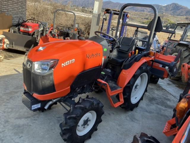 トラクター NB19MARF4 写真2