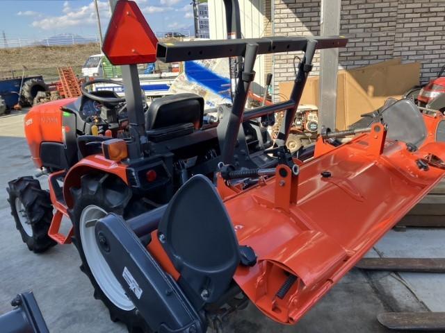 トラクター NB19MARF4 写真3