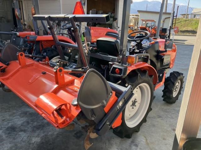 トラクター NB19MARF4 写真4