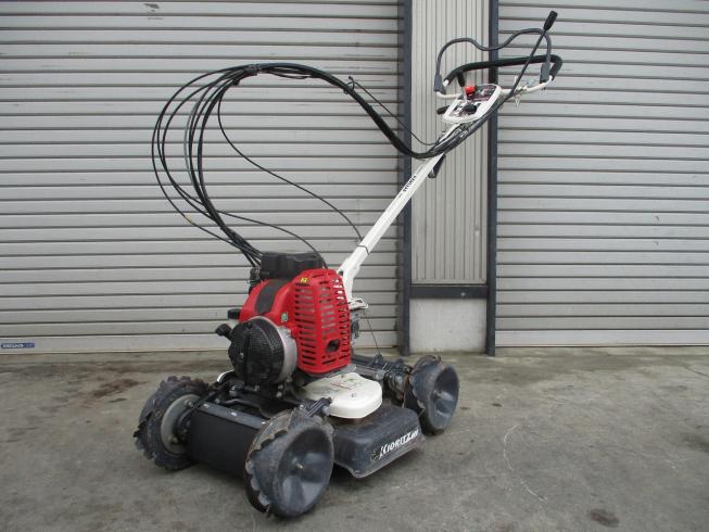 畦草刈機 AZ852A 写真2