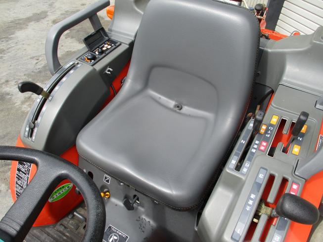 トラクター B92 写真7