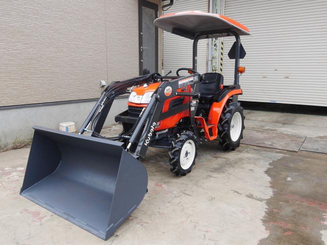 トラクター JB13X ショベルローダ 写真2