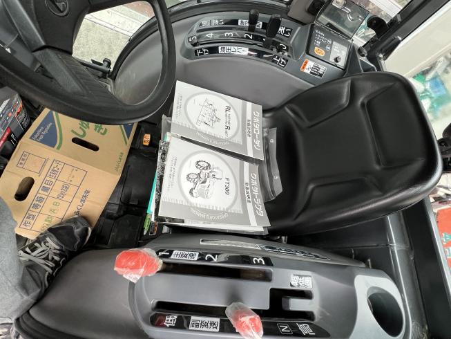トラクター FT300QMAEJQF7SC  アワー112時間!! 写真11