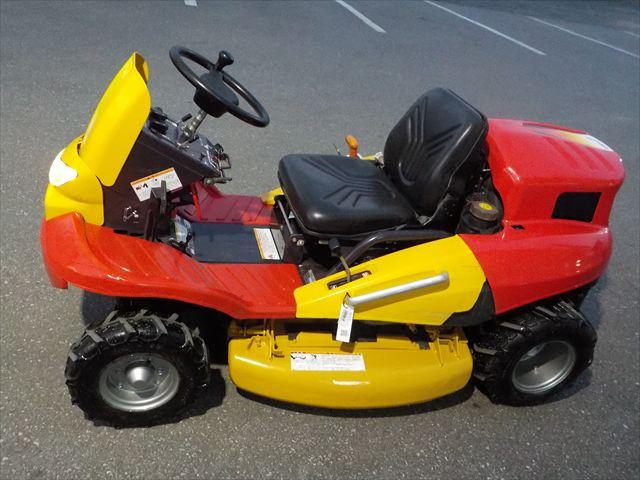 乗用草刈機 CMX2202 写真2