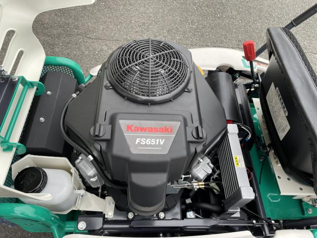 乗用草刈機 RM983X 写真3