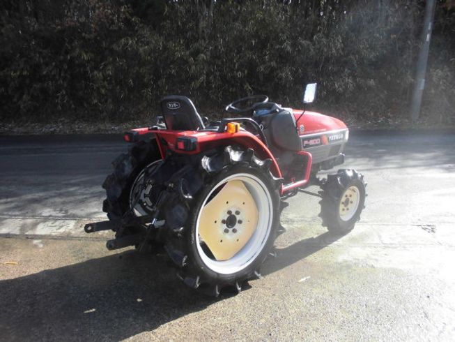 中古トラクターヤンマーF200 新品ウッドチッパーMKW-100付 商品詳細