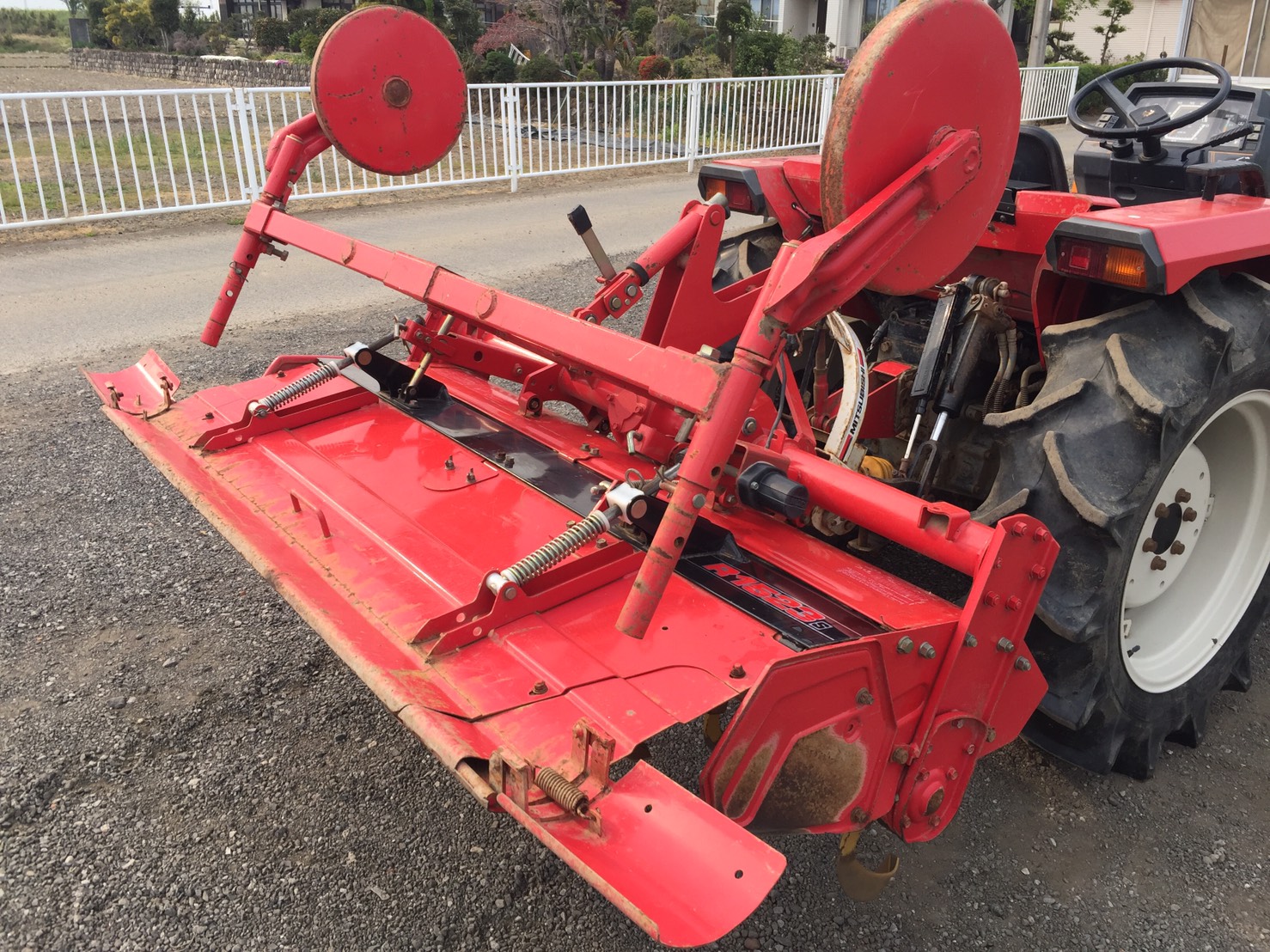 滋賀発】 トラクター 三菱 MT26 ウエイト spencer-law.com