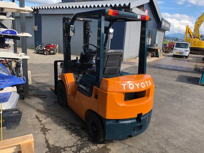 中古フォークリフトTOYOTA / トヨタ7FGL18商品詳細【中古農機具販売 UMM】