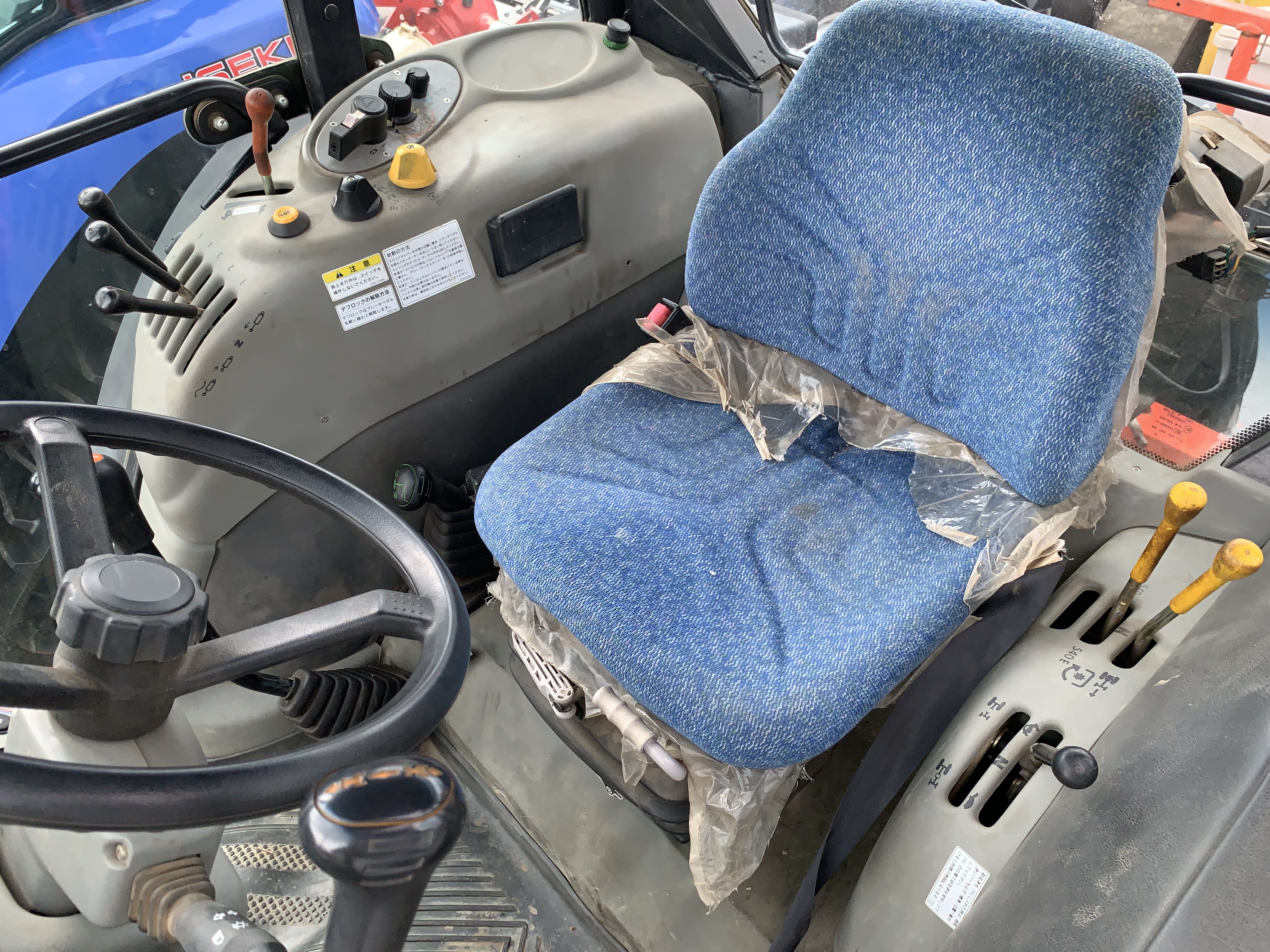 中古トラクターマッセイファーガソンMF2210商品詳細【中古農機具