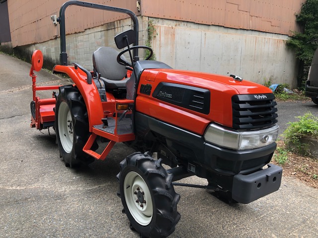 Tractors KUBOTA KL23 - FARM MART