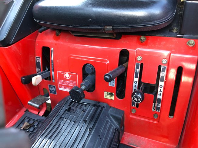 中古トラクターヤンマーFX215商品詳細【中古農機具販売 UMM】