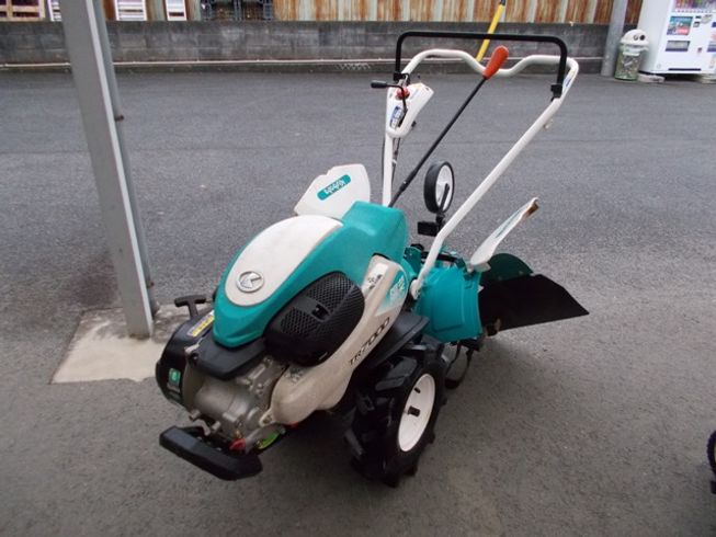 クボタ耕運機 TR7000 最大6.2馬力 耕運機 耕うん機中古メンテナンス済み クボタ耕運機 TR7000 最大6.2馬力 耕運機 耕うん機中古メンテナンス