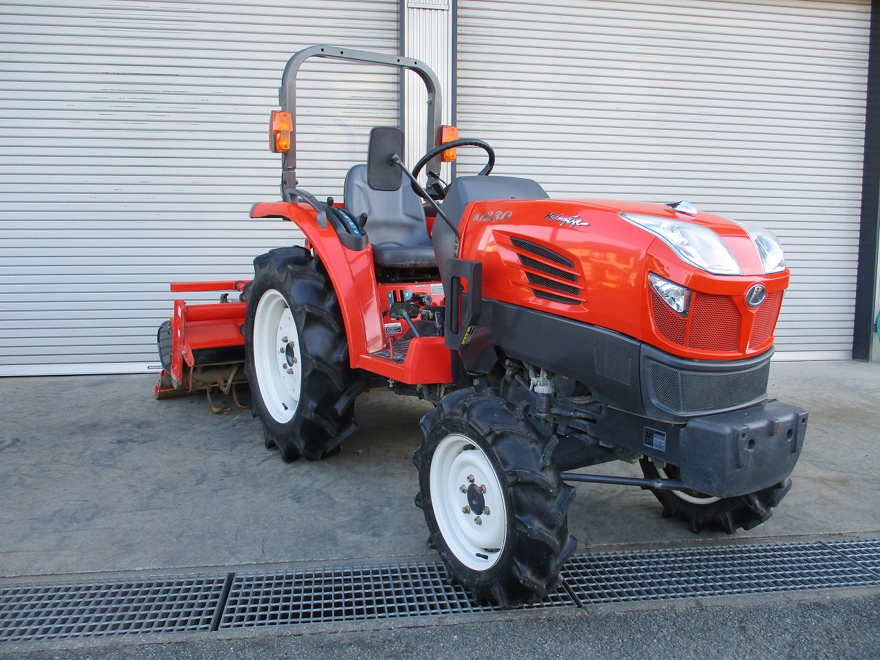 値引きしました。クボタ トラクター 13馬力 GB135