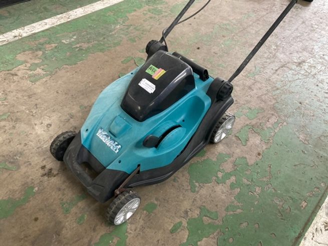 引取限定】makita マキタ 充電式芝刈り機 MLM430D【小倉南区葛原東】
