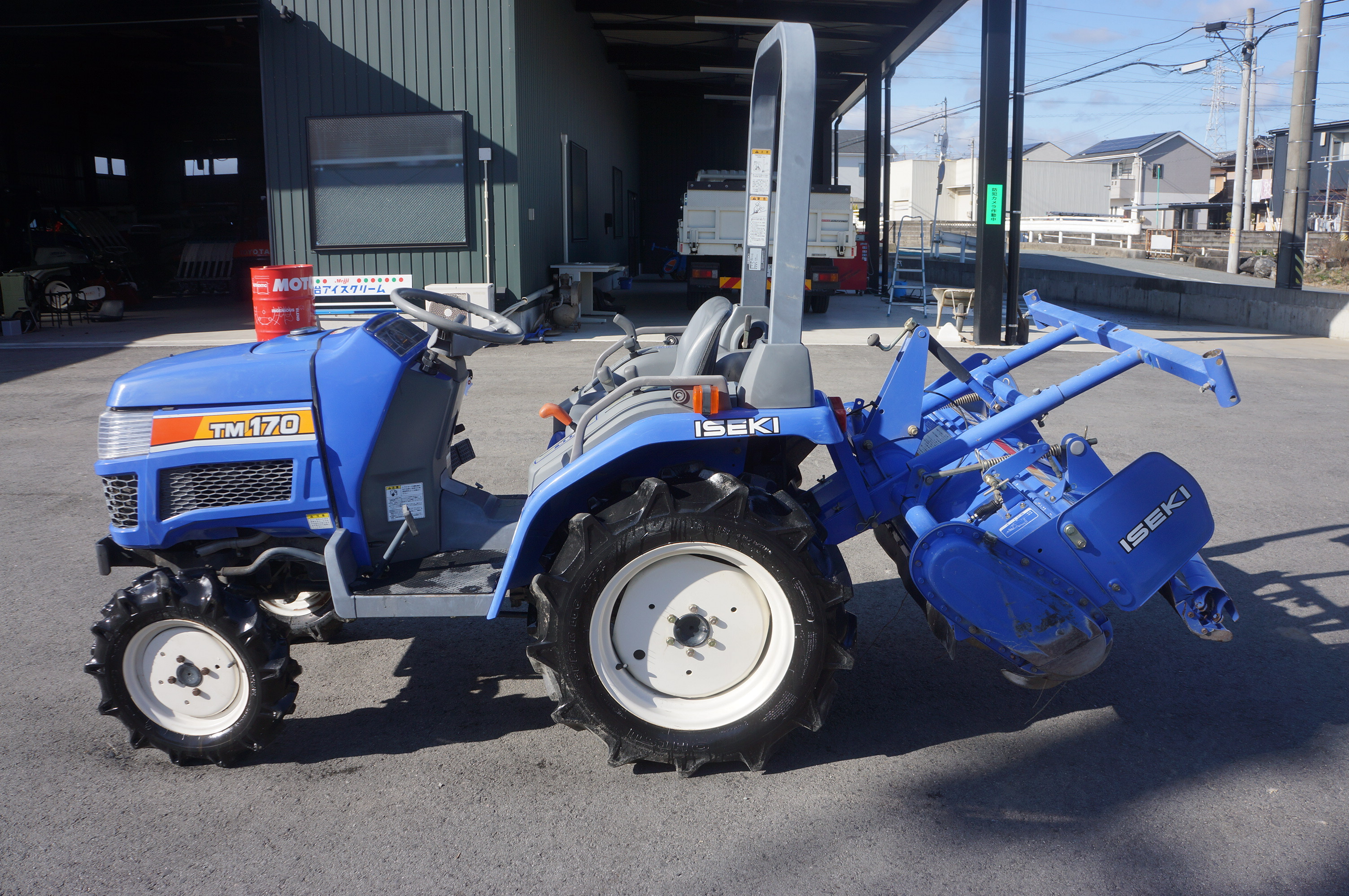SOLD OUT】イセキ トラクター TM170 17馬力 パワステ 4WD 自動水平