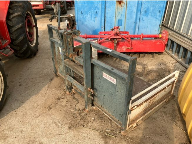 トラクターダンプイセキで使用してました。