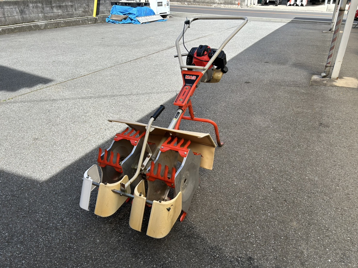 ゼノア　水田除草機　MA3 MA3水田除草機3連カルチ:田の草取機:草取機:水田: