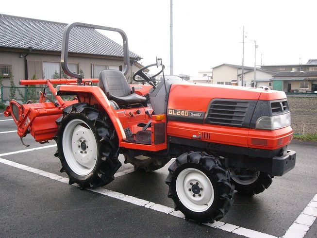 トラクター GL240FQ3BSMARF17 写真２